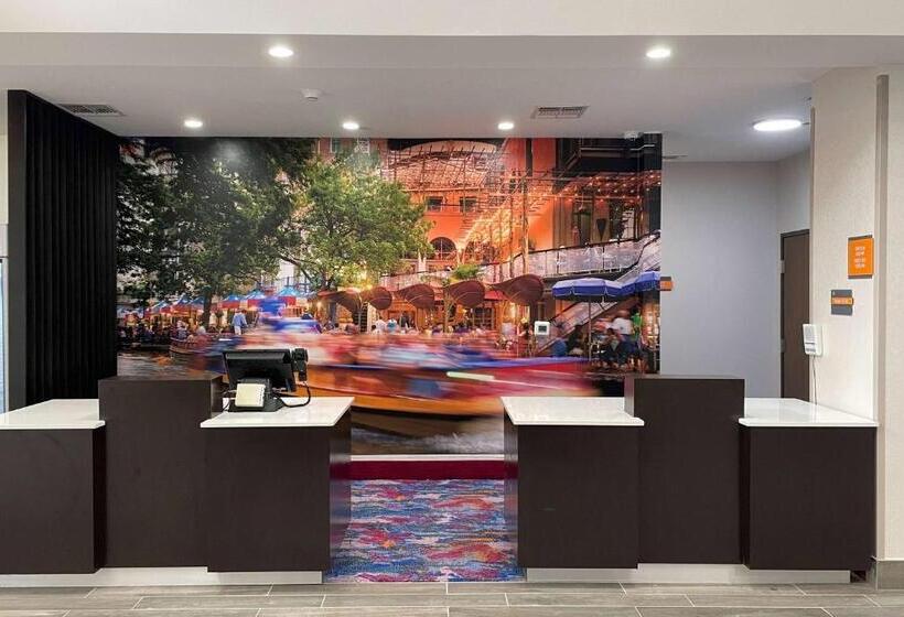 Отель La Quinta Inn And Suites By Wyndham   Schertz