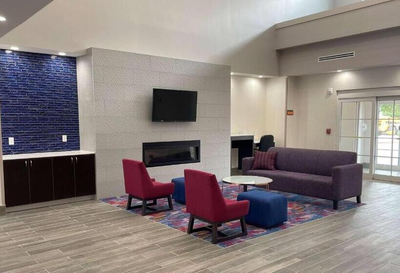 Отель La Quinta Inn And Suites By Wyndham   Schertz