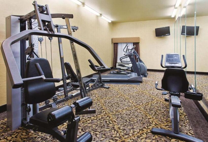 Отель La Quinta Inn And Suites By Wyndham   Schertz