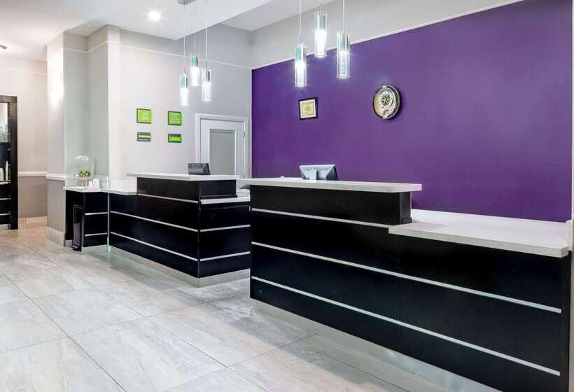 Отель La Quinta By Wyndham Alamo Mcallen East