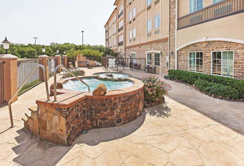 فندق La Quinta Inn & Suites By Wyndham Allen At The Village