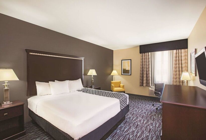 فندق La Quinta Inn & Suites By Wyndham Allen At The Village