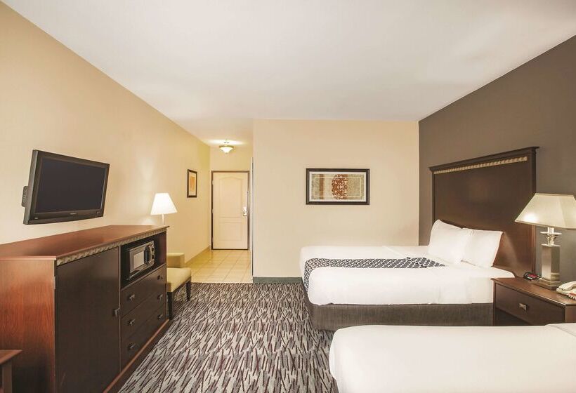 هتل La Quinta Inn & Suites By Wyndham Allen At The Village