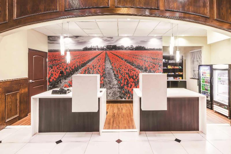 هتل La Quinta Inn & Suites By Wyndham Allen At The Village