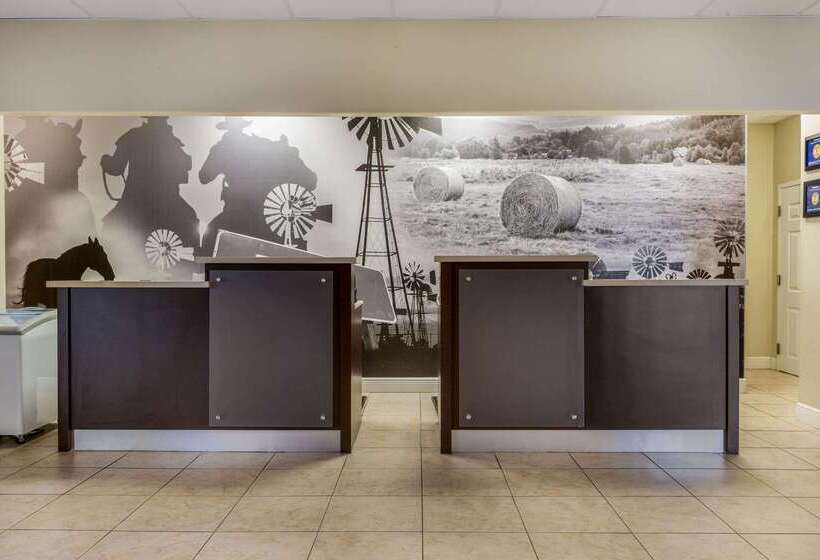 호텔 La Quinta Inn & Suites By Wyndham Angleton