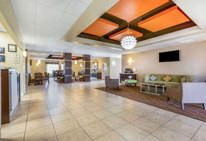 Отель La Quinta Inn & Suites By Wyndham Angleton
