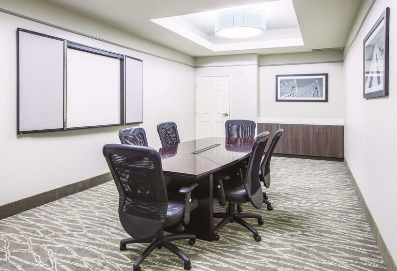 酒店 La Quinta By Wyndham Bay City