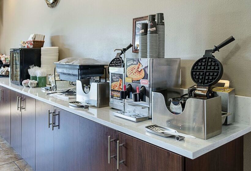 בית מלון כפרי La Quinta By Wyndham Biloxi