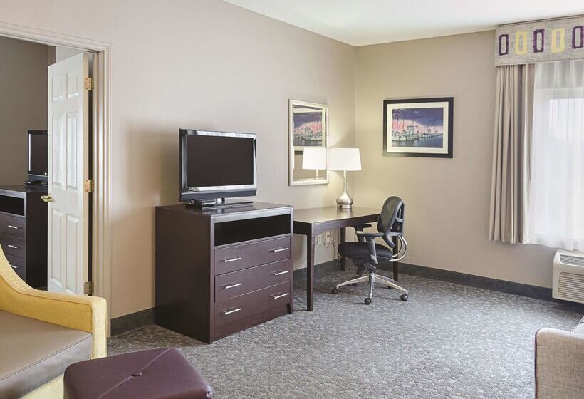 בית מלון כפרי La Quinta By Wyndham Biloxi