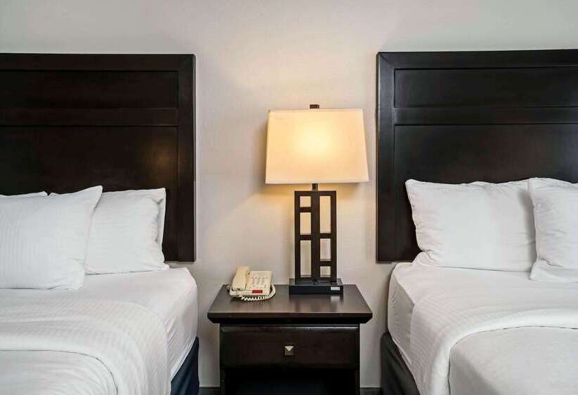 호텔 La Quinta By Wyndham Brookshire West Katy