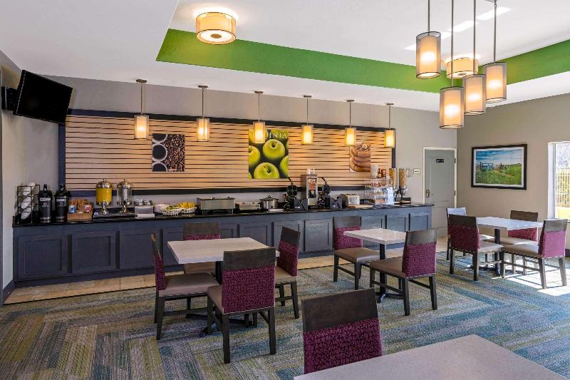 호텔 La Quinta By Wyndham Brookshire West Katy