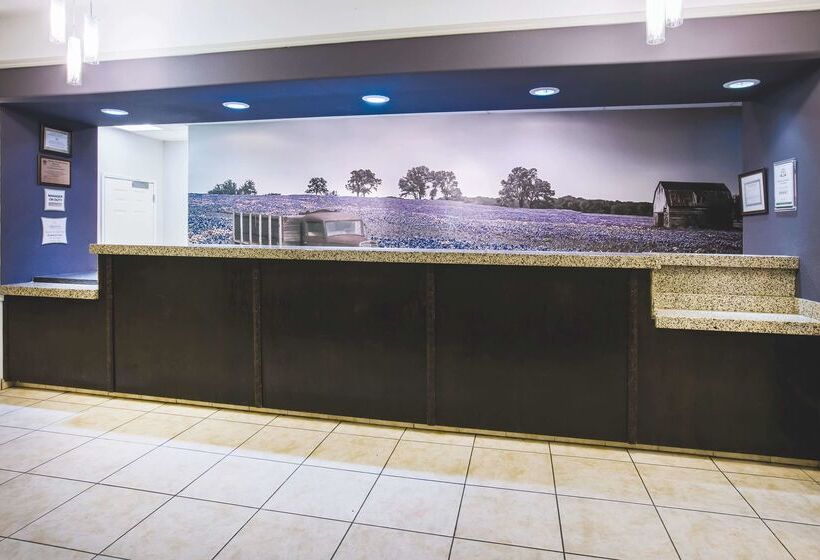 فندق La Quinta By Wyndham Brownwood