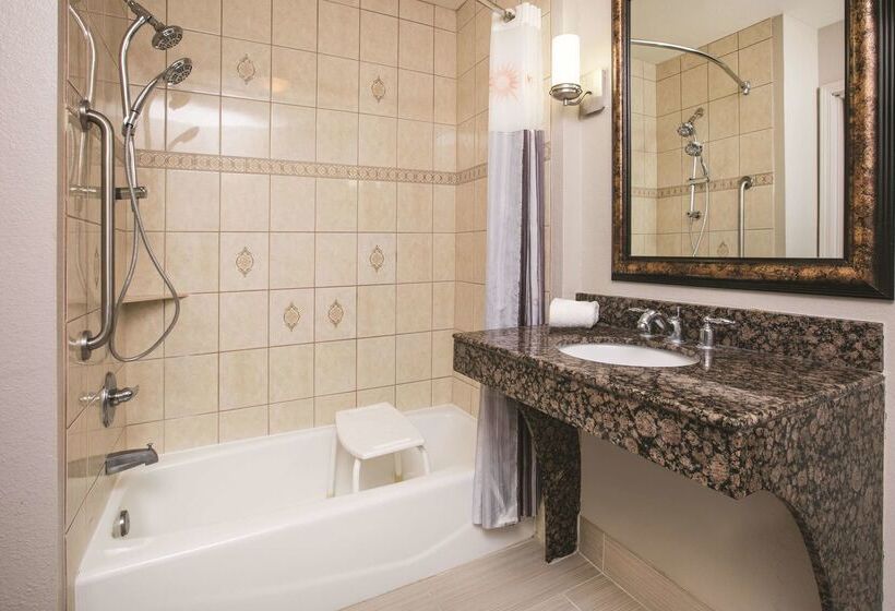 호텔 Baymont By Wyndham Dallas South Desoto