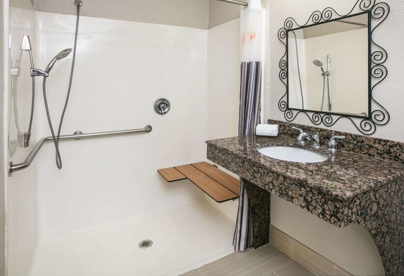 호텔 Baymont By Wyndham Dallas South Desoto