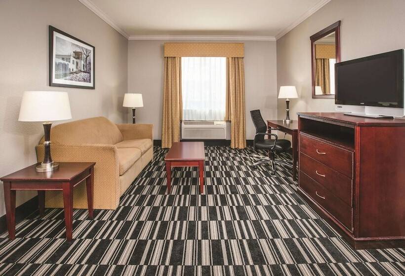 호텔 Baymont By Wyndham Dallas South Desoto