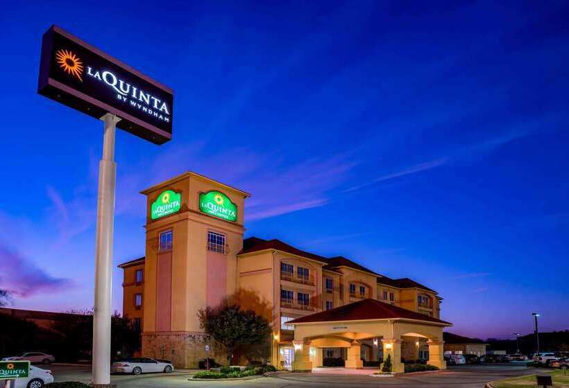 호텔 La Quinta By Wyndham Dfw Airport West   Bedford