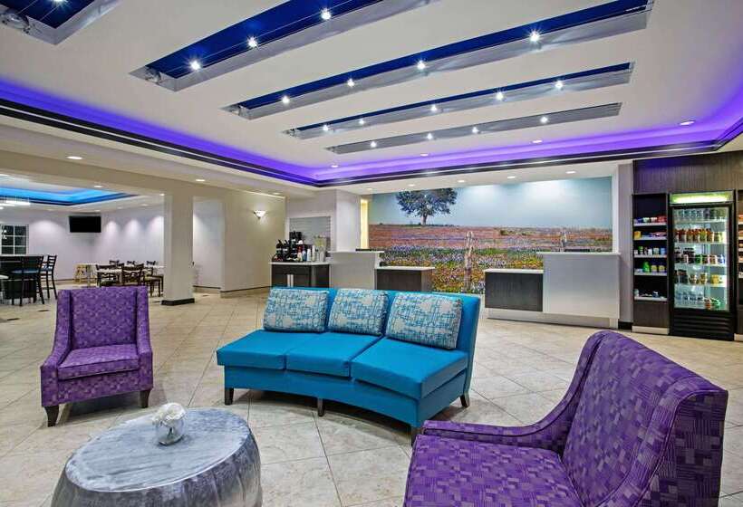 Отель La Quinta By Wyndham Fairfield Tx