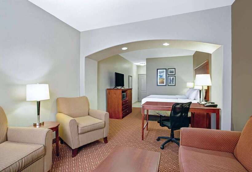 Отель La Quinta By Wyndham Fairfield Tx