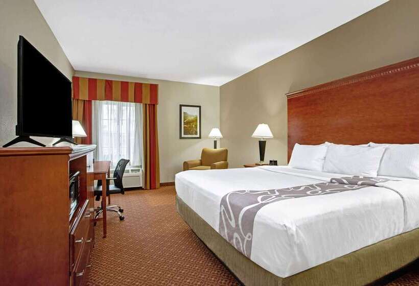 Отель La Quinta By Wyndham Fairfield Tx