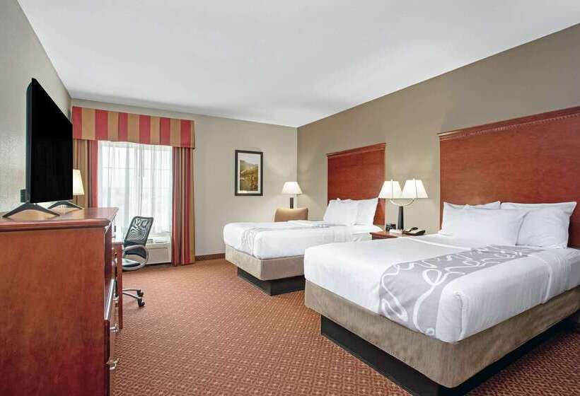 Отель La Quinta By Wyndham Fairfield Tx