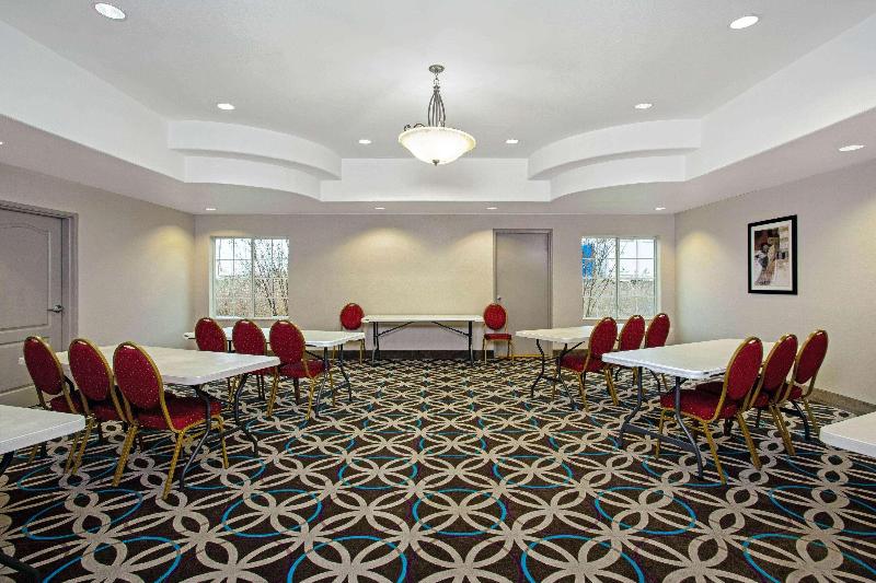 Отель La Quinta By Wyndham Fairfield Tx