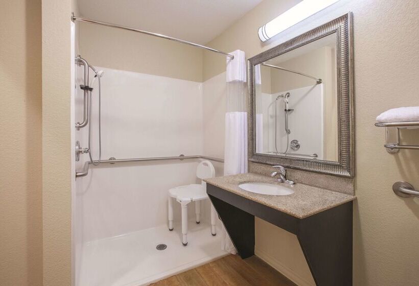 호텔 La Quinta By Wyndham Garland Harbor Point