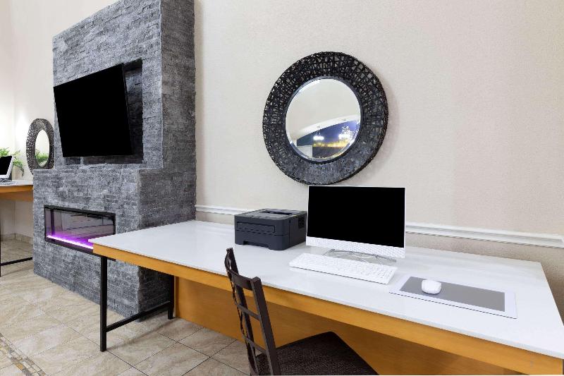 호텔 La Quinta By Wyndham Garland Harbor Point