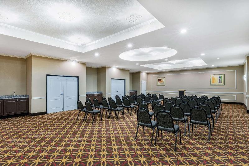 호텔 La Quinta By Wyndham Garland Harbor Point