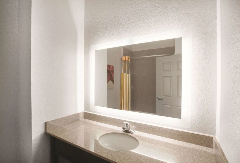 酒店 La Quinta By Wyndham Mansfield Tx