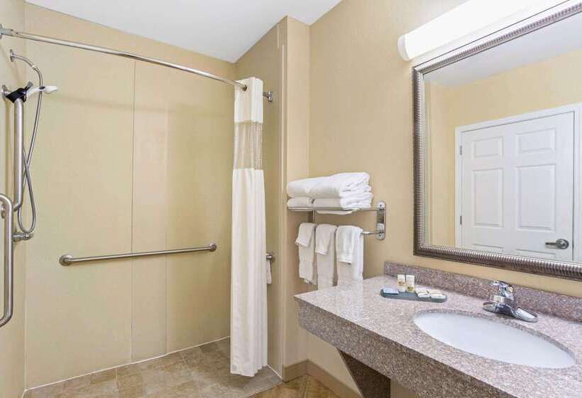 בית מלון כפרי La Quinta Inn & Suites By Wyndham Mobile Satsuma / Saraland