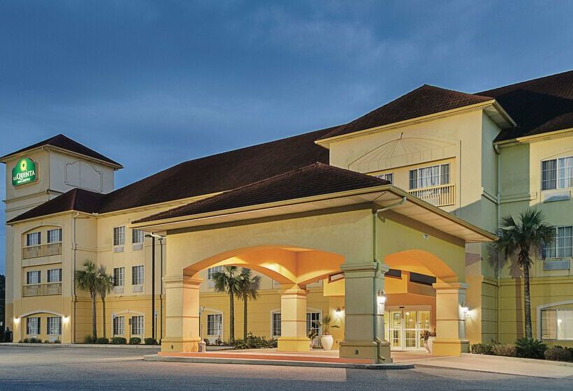 בית מלון כפרי La Quinta Inn & Suites By Wyndham Mobile Satsuma / Saraland