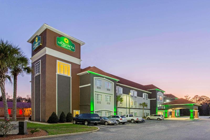 Отель La Quinta Inn & Suites By Wyndham Mobile Satsuma / Saraland