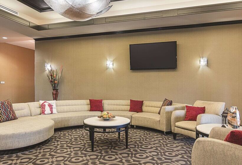 ホテル La Quinta By Wyndham Mt. Pleasant