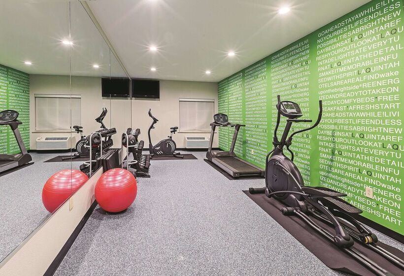 호텔 La Quinta By Wyndham Palestine