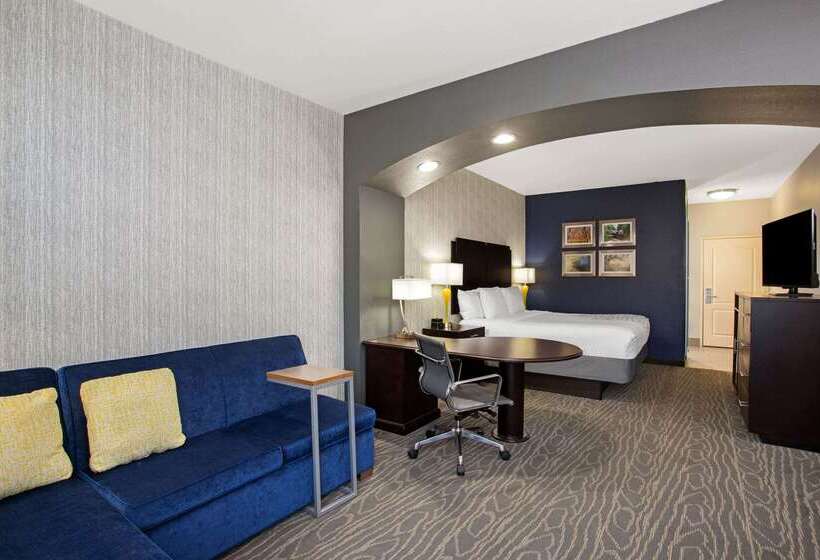 ホテル La Quinta By Wyndham Palestine