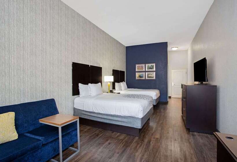 호텔 La Quinta By Wyndham Palestine