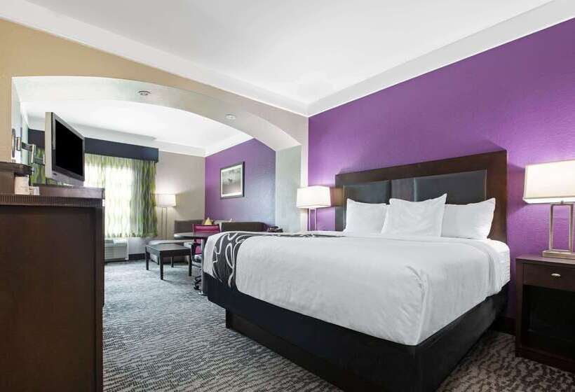 Отель La Quinta By Wyndham Pearland