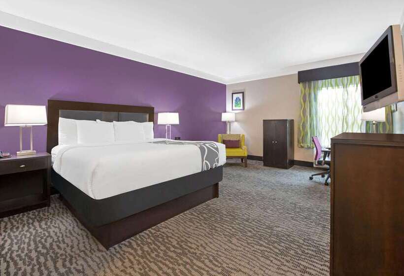 Отель La Quinta By Wyndham Pearland