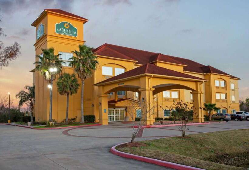 هتل La Quinta By Wyndham Pearland