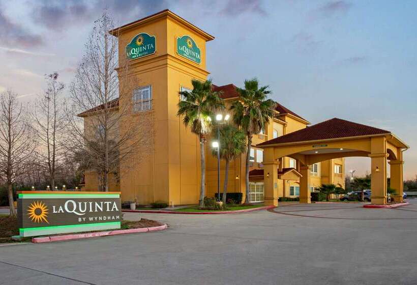 Отель La Quinta By Wyndham Pearland