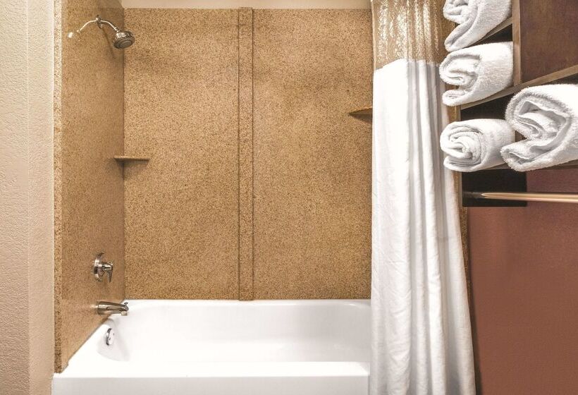 فندق La Quinta By Wyndham Rome