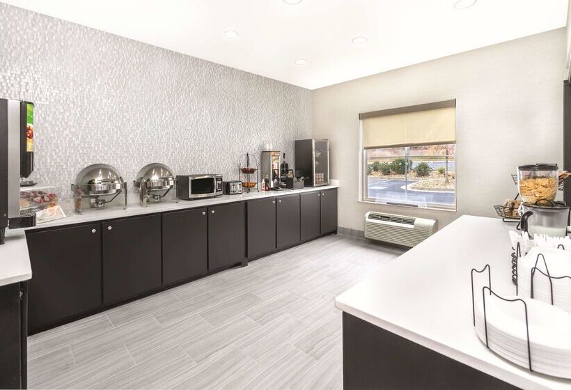 فندق La Quinta By Wyndham Rome