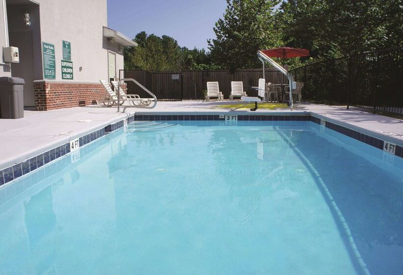 فندق La Quinta By Wyndham Rome