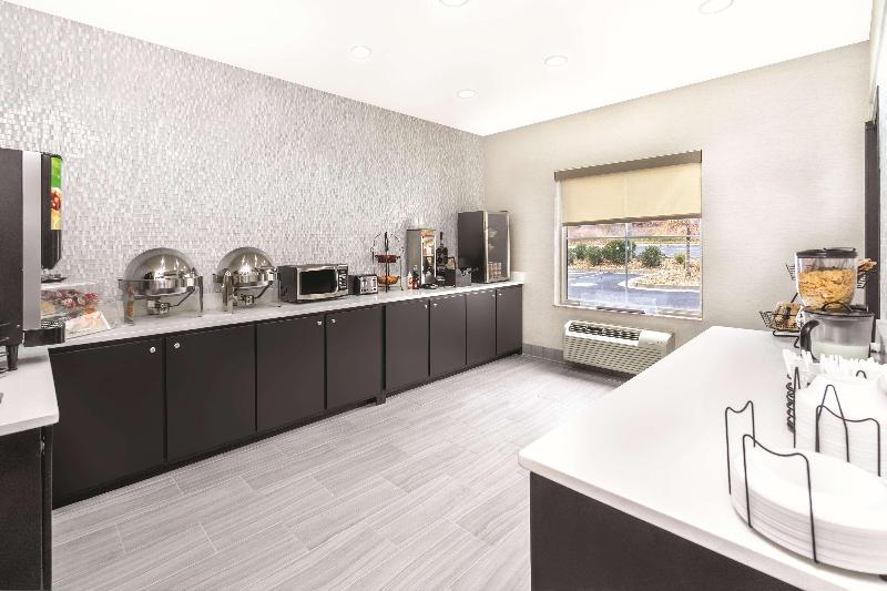 ホテル La Quinta By Wyndham Rome