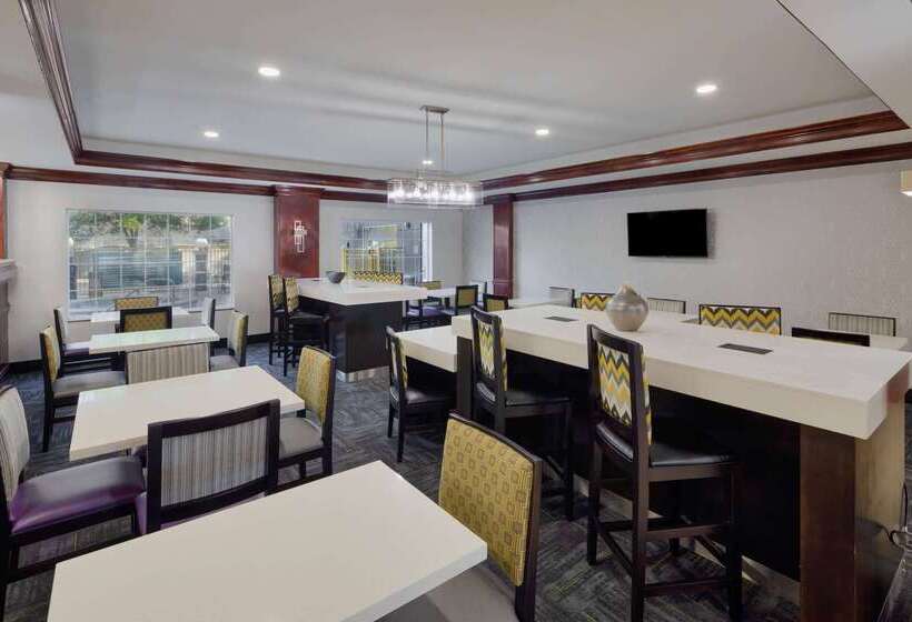 فندق La Quinta By Wyndham Savannah Airport   Pooler