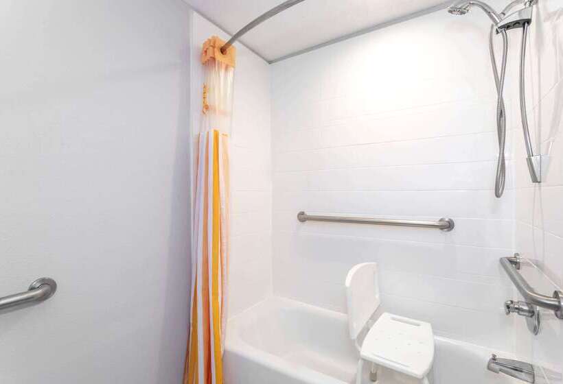 فندق La Quinta Inn & Suites By Wyndham St. Augustine