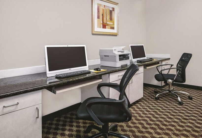 בית מלון כפרי La Quinta By Wyndham Stephenville