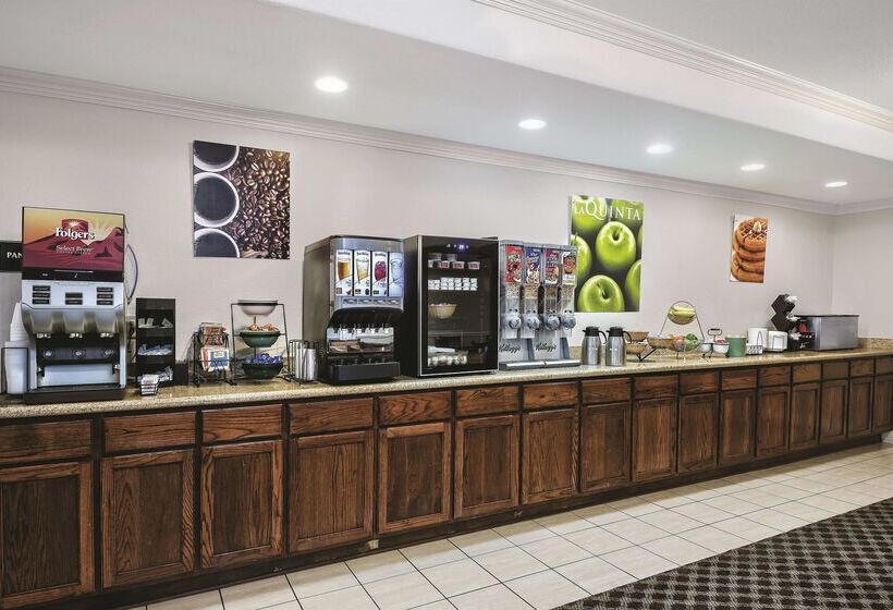 בית מלון כפרי La Quinta By Wyndham Stephenville