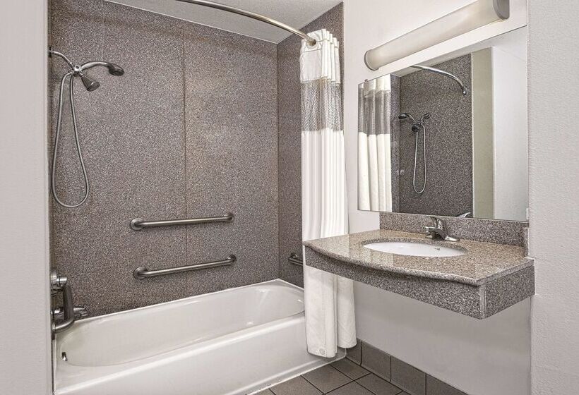 בית מלון כפרי La Quinta By Wyndham Stephenville