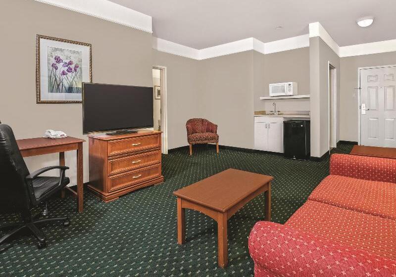 בית מלון כפרי La Quinta By Wyndham Stephenville